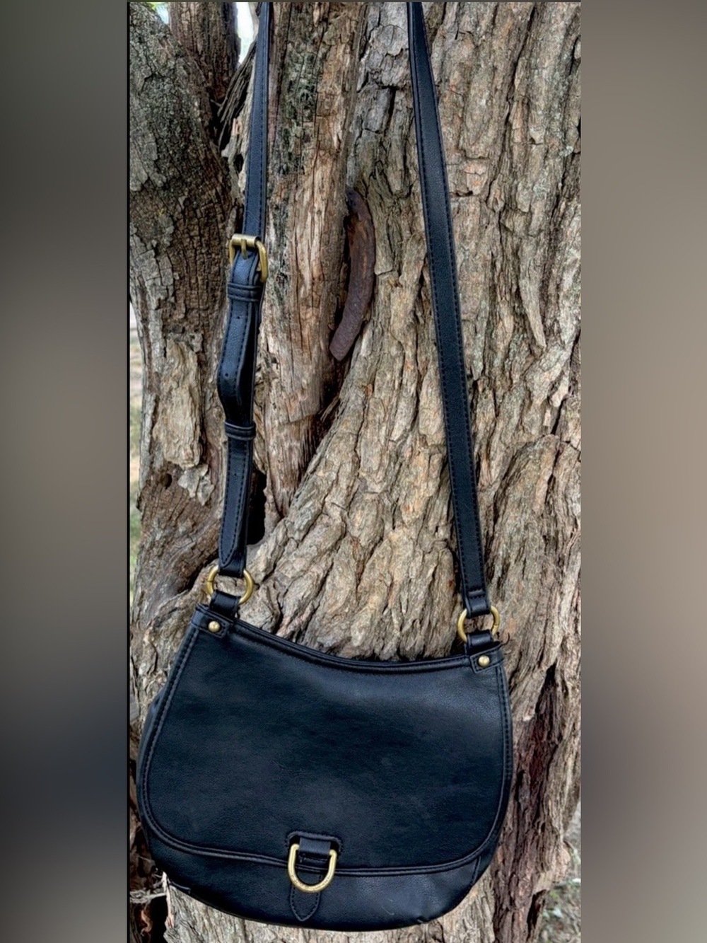 FRYE AND CO. Black Leather Crossbody Saddle Bag